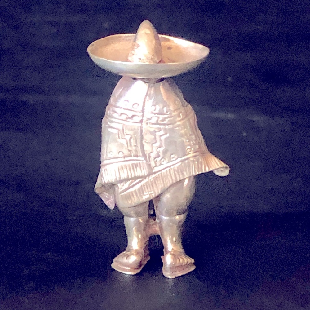 Sterling Hombre in sombrero brooch - Mexico 🇲🇽 sterling silver 1 1/2” vintage